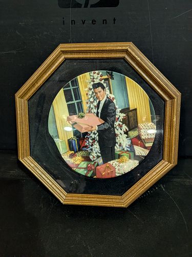 Lot #697 (1 of 4)