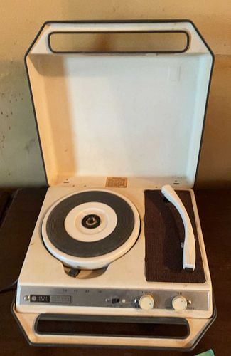 Lot #139 (1 of 9)