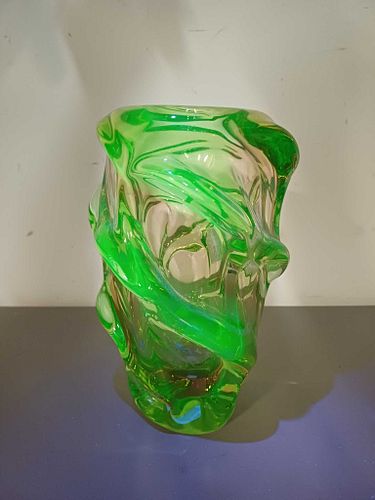 Lot #32 (1 of 9)