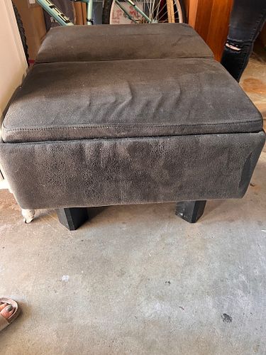 Lot #24 (1 of 7)