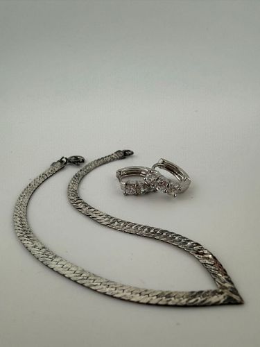 Lot #60 (1 of 5)
