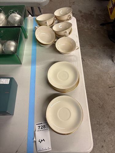 Lot #728 (1 of 6)