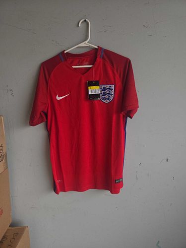 Lot #101 (1 of 5)