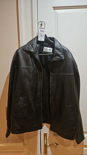 Lot #793 (1 of 7)