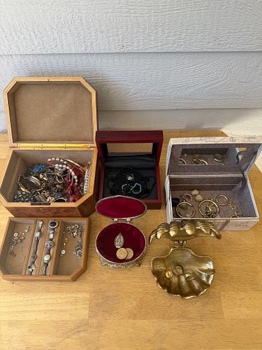 Lot #14 (1 of 8)