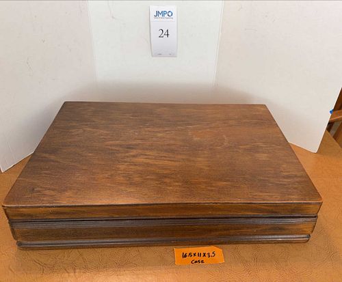Lot #24 (1 of 8)