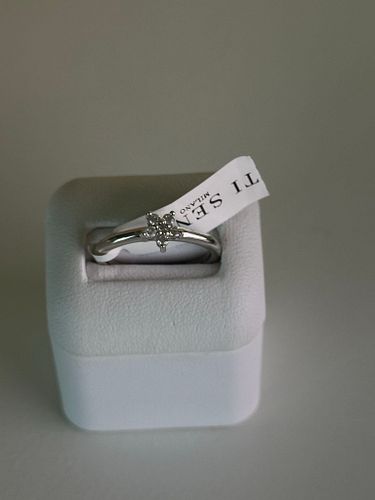 Lot #9 (1 of 7)