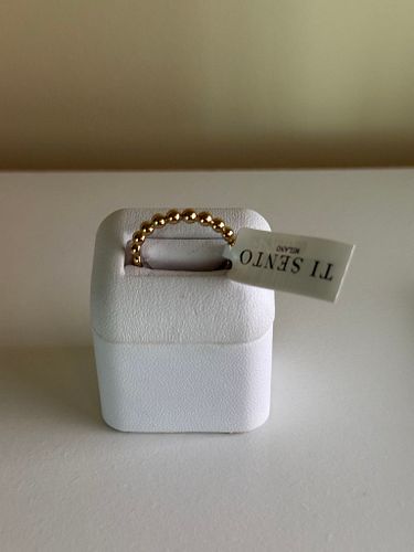 Lot #18 (1 of 6)