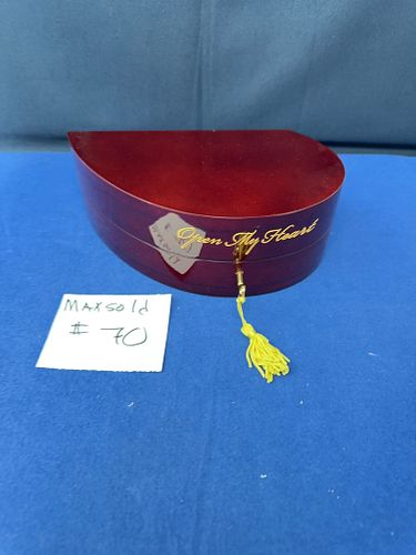 Lot #70 (1 of 10)