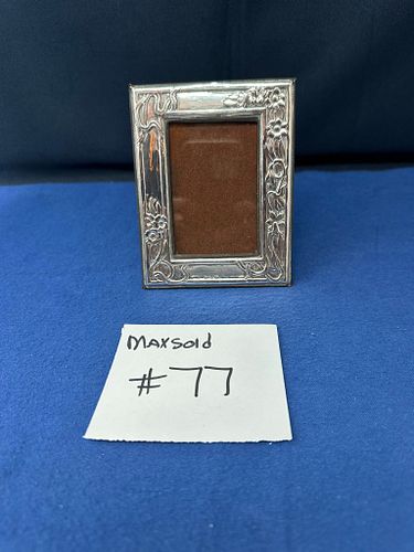 Lot #77 (1 of 9)