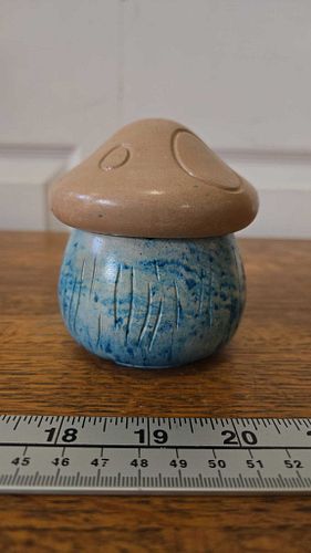 Lot #61 (1 of 10)