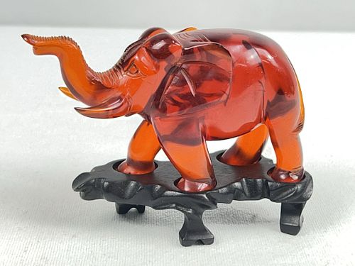 Lot #370 (1 of 5)