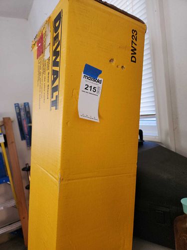 Lot #215 (1 of 15)