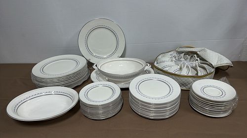Lot #5920 (1 of 12)