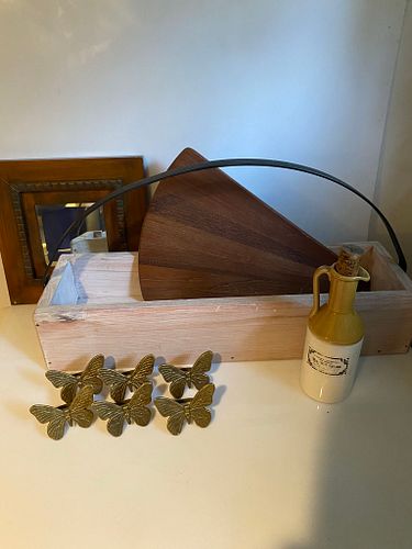 Lot #18 (1 of 8)