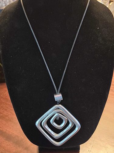 Lot #9 (1 of 4)