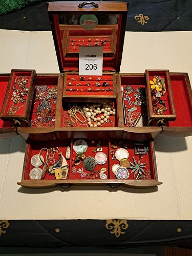Lot #206 (1 of 13)
