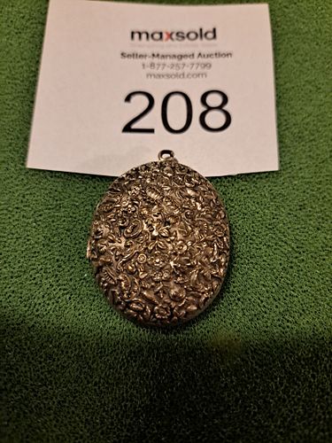 Lot #208 (1 of 4)