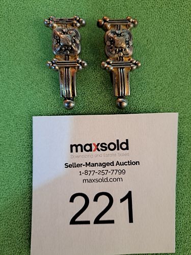 Lot #221 (1 of 4)