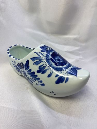 Lot #68 (1 of 6)