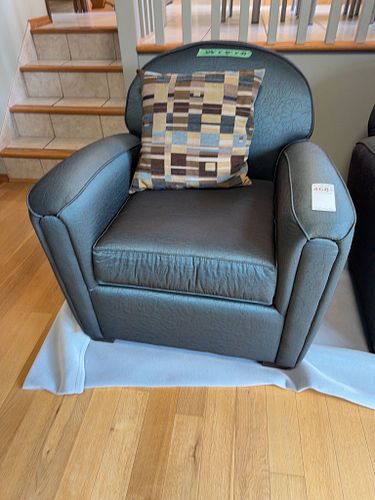 Lot #468 (1 of 7)
