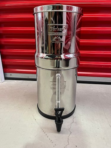 Lot #49 (1 of 6)