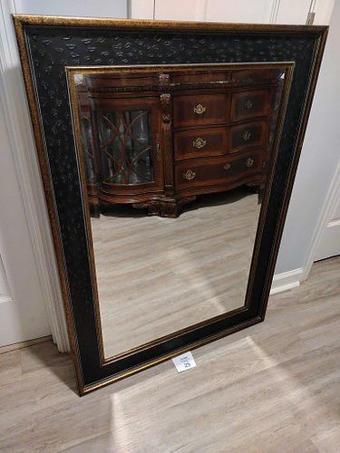 Lot #25 (1 of 5)