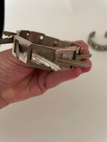 Lot #28 (1 of 4)