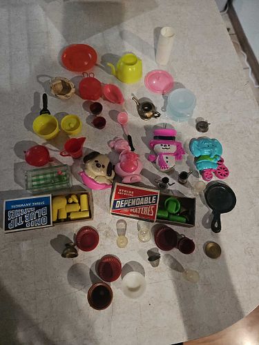 Lot #12 (1 of 8)