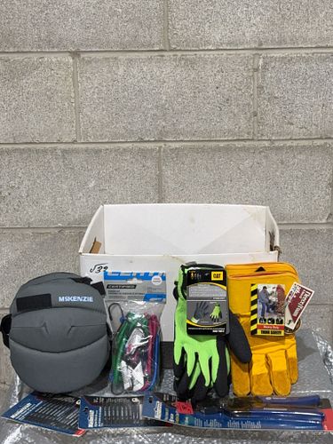 Lot #32 (1 of 6)
