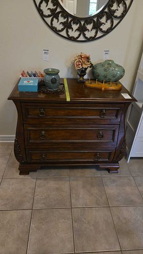Lot #306 (1 of 7)