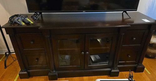 Lot #327 (1 of 7)