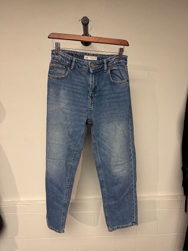 Lot #28 (1 of 3)