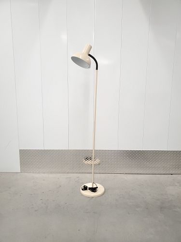Lot #236 (1 of 8)