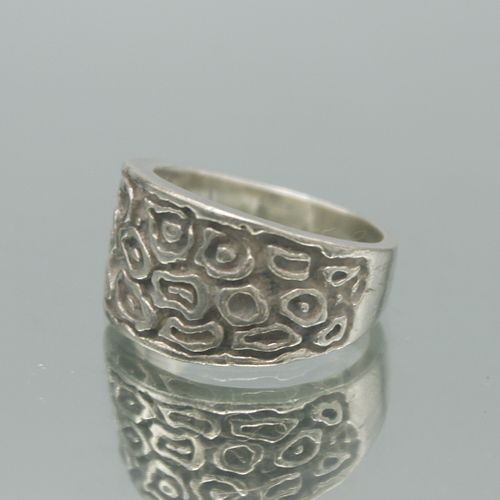 Lot #32 (1 of 4)