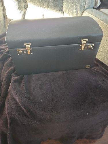 Lot #29 (1 of 6)