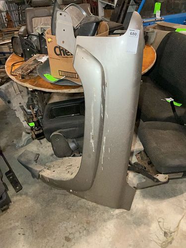 Lot #680 (1 of 6)