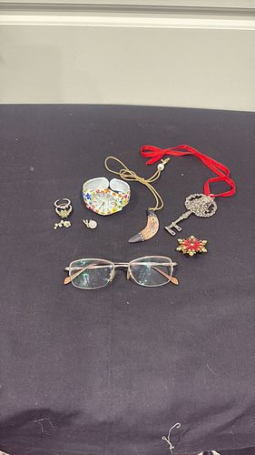 Lot #16 (1 of 4)