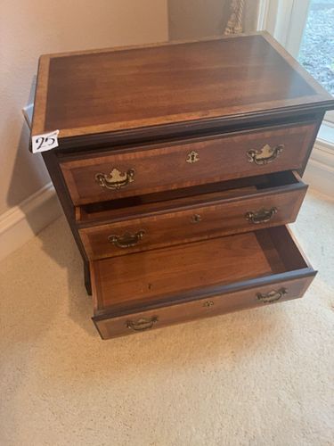 Lot #25 (1 of 4)