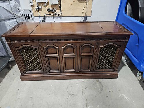 Lot #84 (1 of 10)
