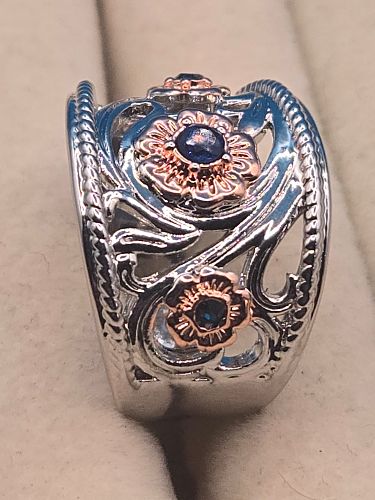 Lot #21 (1 of 6)