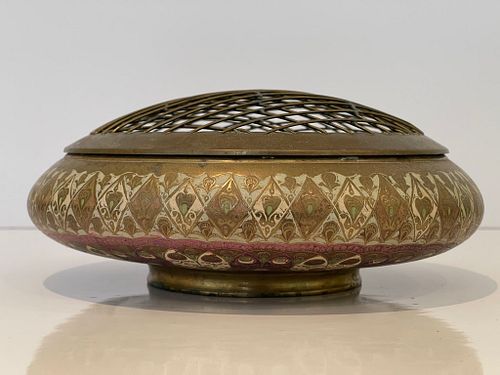 Lot #330 (1 of 12)