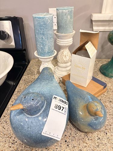 Lot #897 (1 of 12)