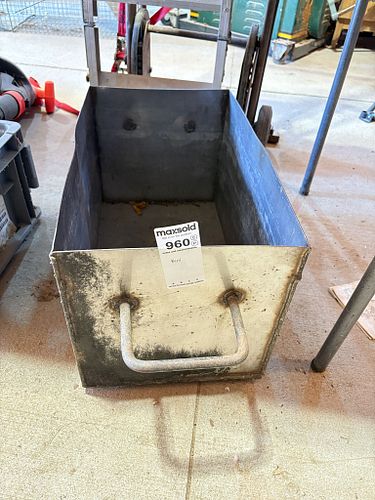 Lot #960 (1 of 5)