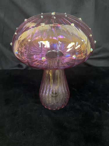 Lot #305 (1 of 8)