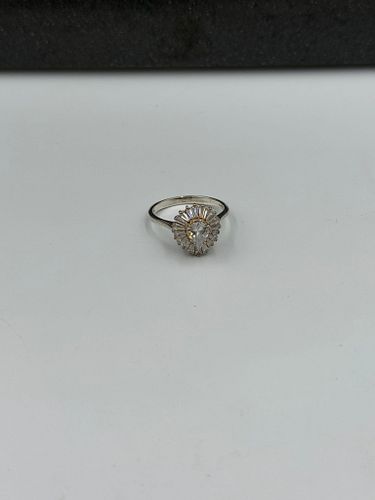 Lot #25 (1 of 4)