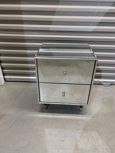 Lot #27 (1 of 8)