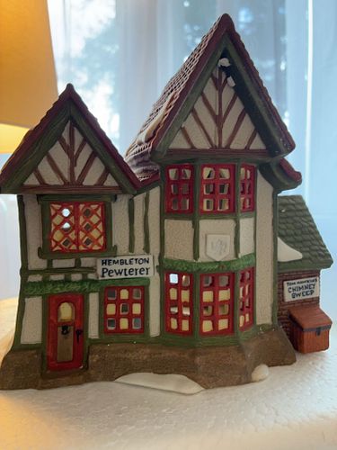 Lot #28 (1 of 8)