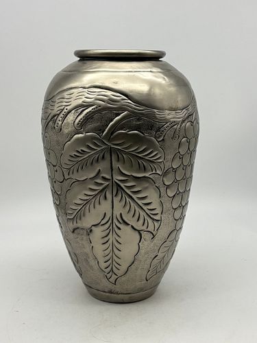 Lot #32 (1 of 4)
