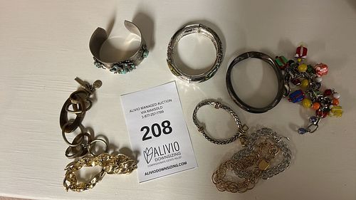 Lot #208 (1 of 4)